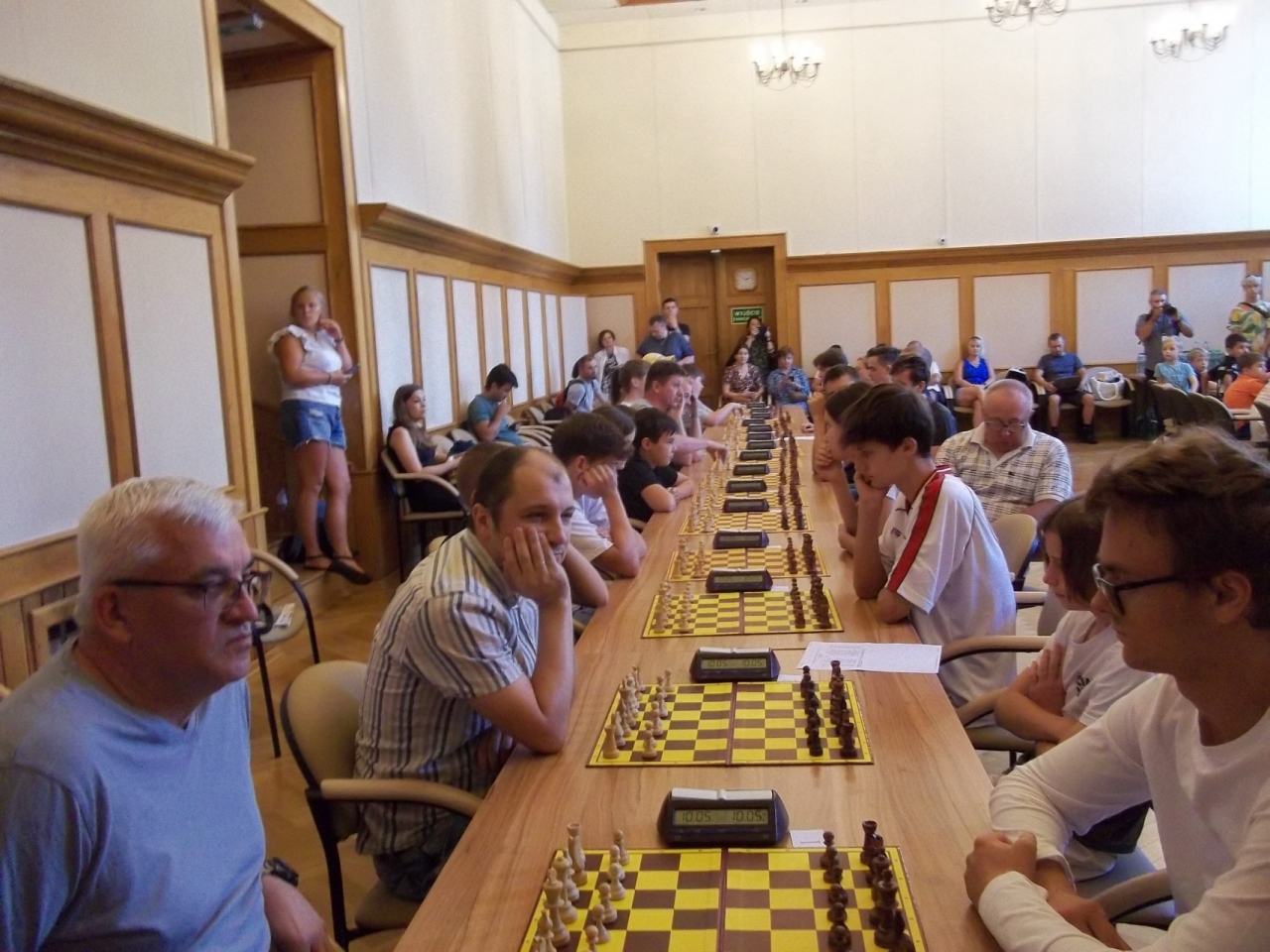 W Wieliczce w ramach &bdquo;Dni Świętej Kingi&rdquo; w IV Turnieju Szachowym  &bdquo;Pierścień Świętej Kingi&rdquo; dla: Franciszka Kozłowskiego w Grupie A i  Jana Bednarka w grupie B.