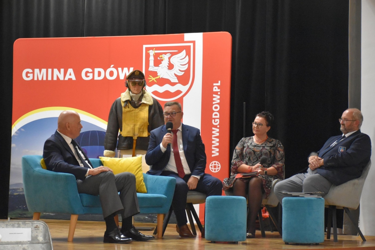 Spotkanie autorskie z Tomaszem Jastrzębskim w Centrum Kultury w Gdowie