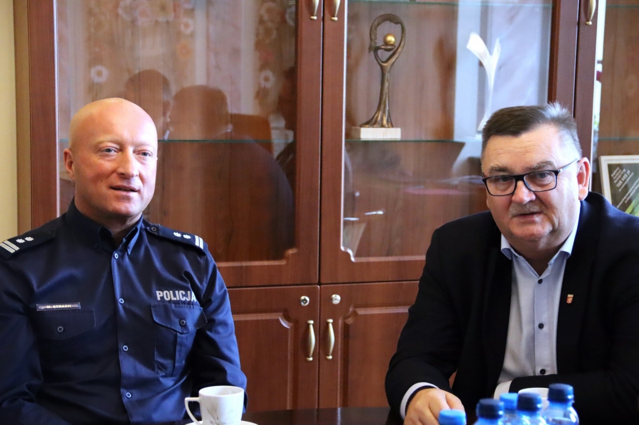 Spotkanie dot. planowania budowy nowej siedziby Komendy Powiatowej Policji w Wieliczce. 