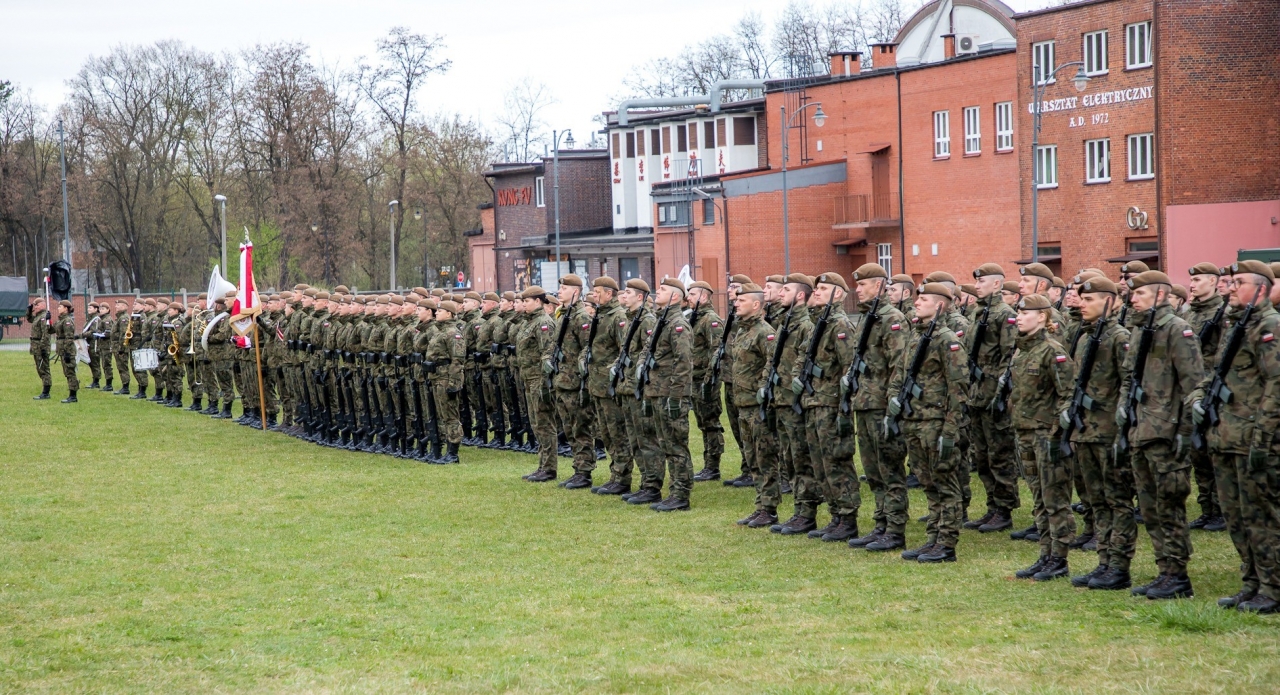 Uroczysta przysięga wojskowa żołnierzy Wojsk Obrony Terytorialnej